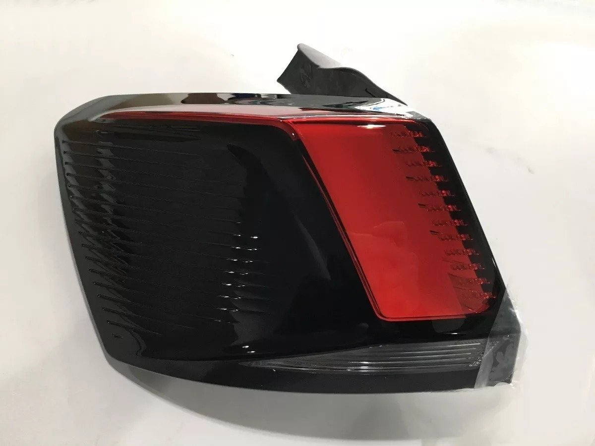 Peugeot 3008 2016 Sonrası Arka Sol Dış Stop Orjinal